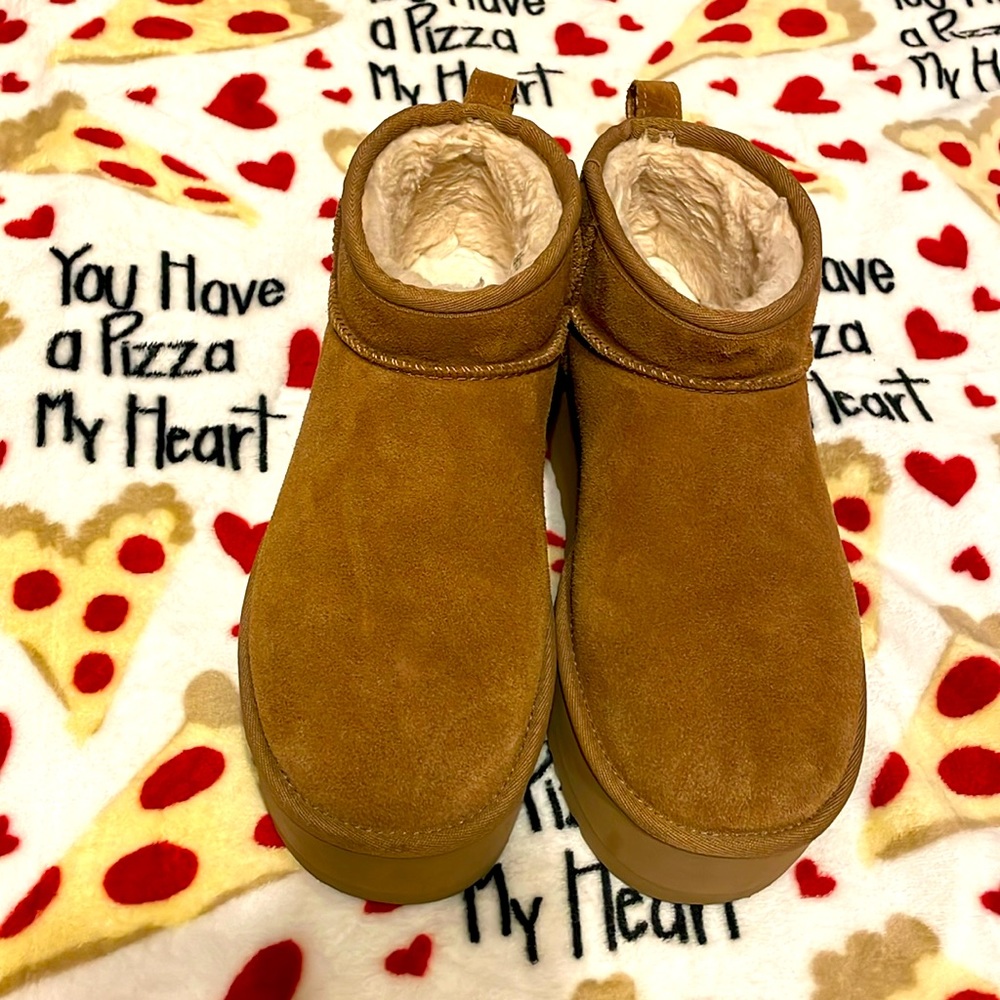 UGG Classic Ultra Mini Platform